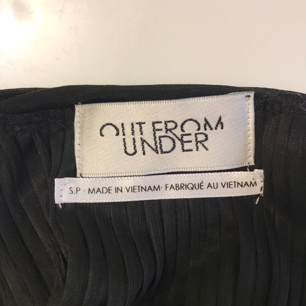 UO: Black Pleated Mini Shift Dress - Picture 4 of 4
